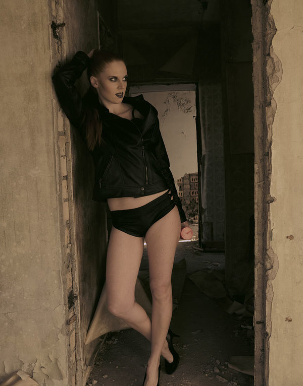 Уляна, 21