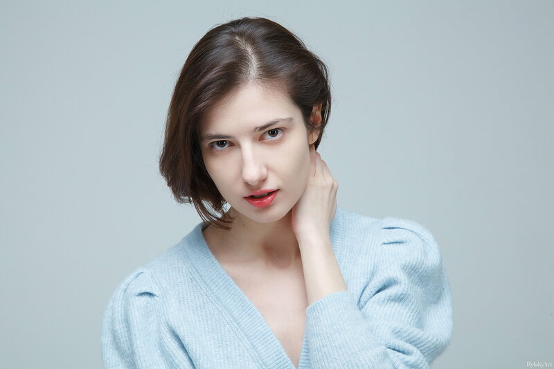 Мария, 20